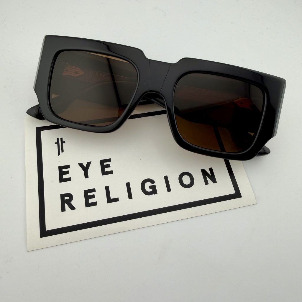 ER_LUNETZ102_BTGYG_NAPLES