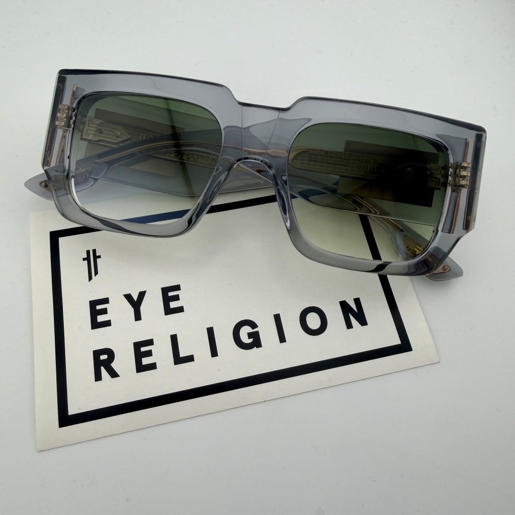 ER_LUNETZ102_GRYG_BAKER