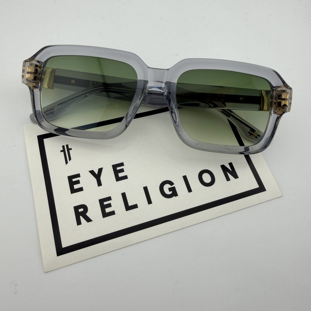 ER_LUNETZ107_GRYG_BAKER